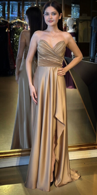 Vizon Straplez Yaka Anvelop Yırtmaçlı Kloş Etekli Saten Uzun Abiye Elbise 11095 