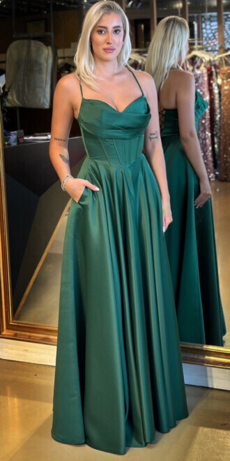 Yeşil İp Askılı Sırt Dekolteli Kloş Etekli Saten Uzun Abiye Elbise 7783 