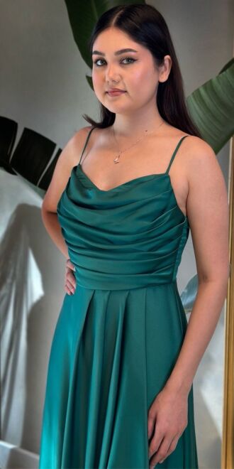 Yeşil İp Askılı Yırtmaçlı Kloş Etekli Saten Uzun Abiye Elbise 7234 - 2