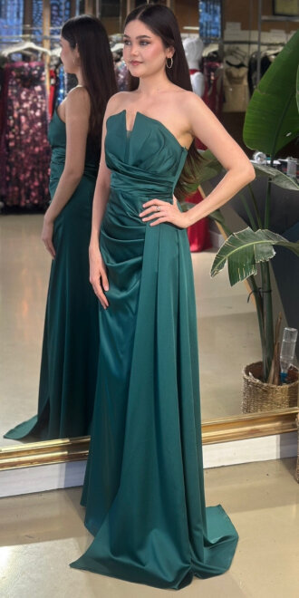 Yeşil Straplez Yaka Sırt Dekolteli Düz Kesim Saten Uzun Abiye Elbise 11131-08 - 2