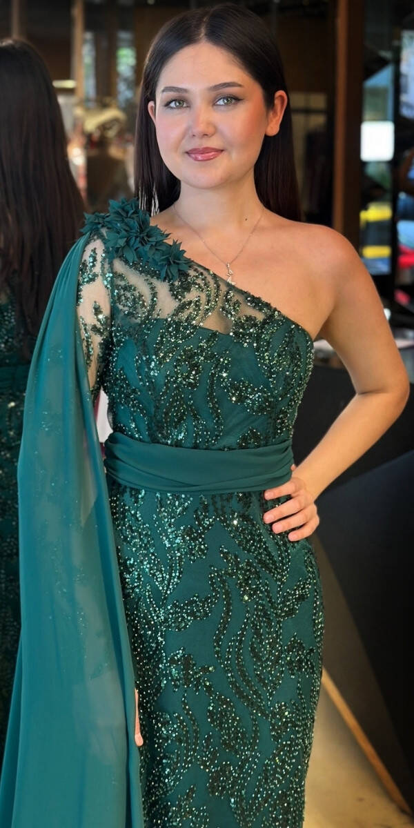 Yeşil Tek Omuzlu Çiçek Detaylı Düz Kesim Pullu Boncuklu Uzun Abiye Elbise 7704 - 3