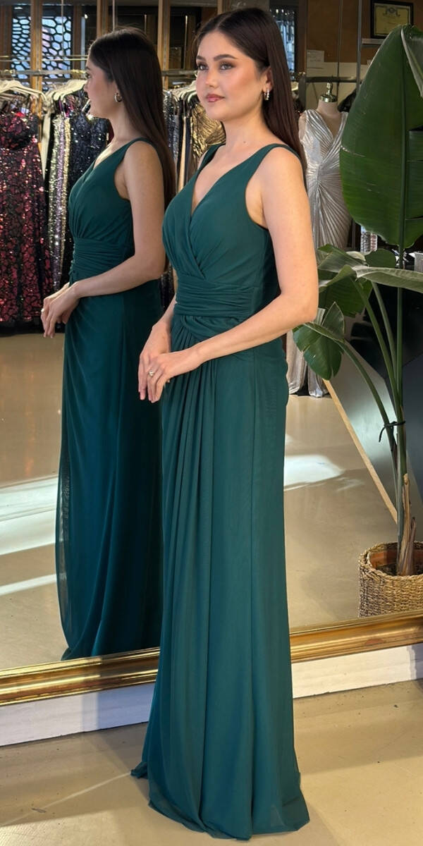 Yeşil V Yaka Kalın Askı Anvelop Yırtmaçlı Düz Kesim Likralı Tül Uzun Abiye Elbise 11123-10 - 2